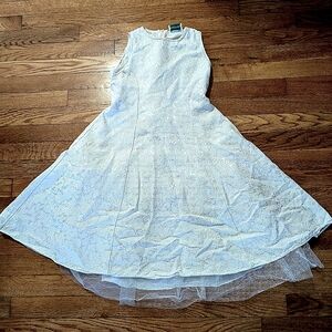 White dress size 10 kids.
